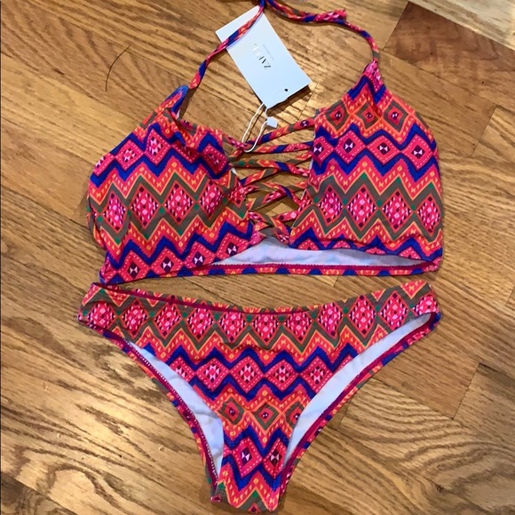 NWT Zaful Halter Argyle Crossover Bikini set (S) - Picture 1 of 8